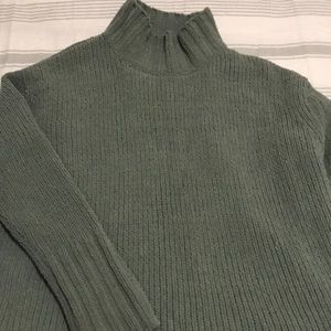 Oversized vintage turtle neck